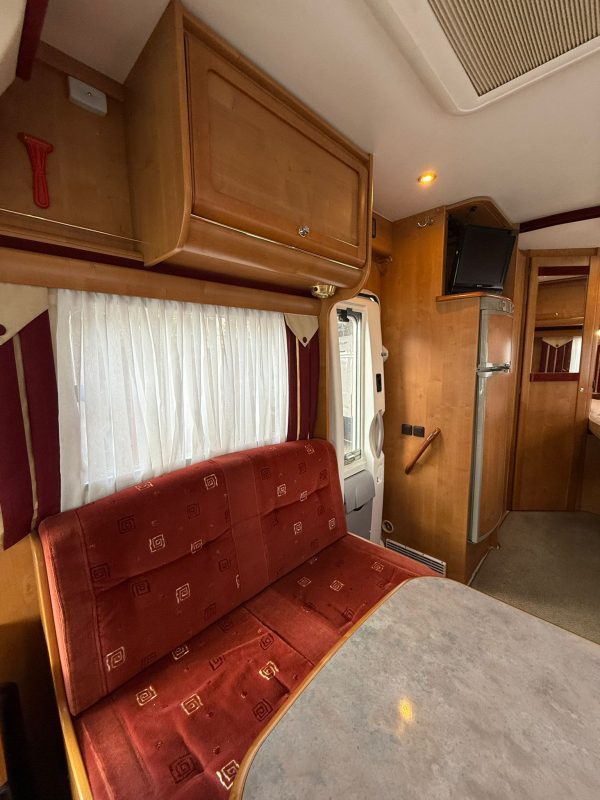 Autocaravana integral rápido - Imagen 6